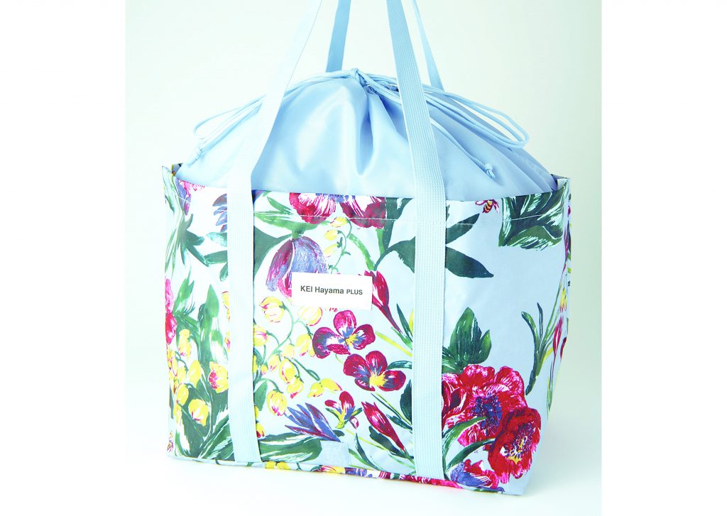 次号予告 素敵なあの人 年5月号 特別付録 Kei Hayama Plus ケイ ハヤマ プリュス の華やか柄 折りたたみレジかごバッグ 付録ライフ