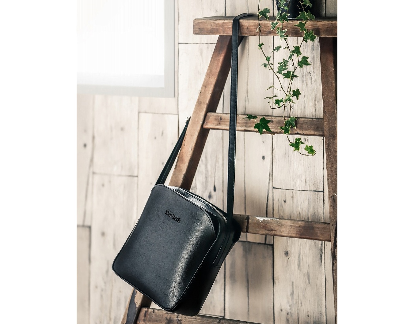 新刊情報】Whim Gazette 3層SQUARE SHOULDER BAG BOOK | 付録ライフ