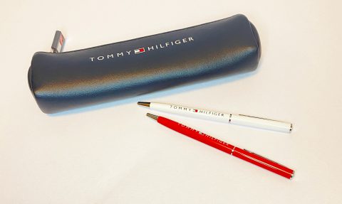 【フラゲレビュー】sweet（スウィート）2022年11月増刊号《特別付録》TOMMY HILFIGER（トミー ヒルフィガー）ボールペン2色＆ペンケースセット